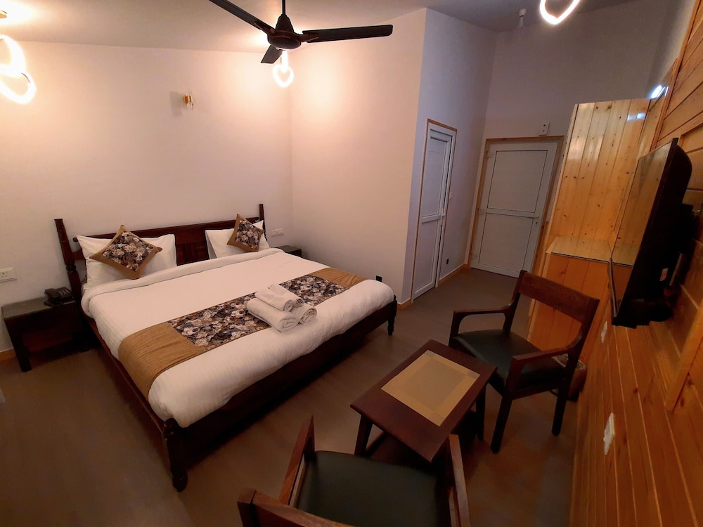 Deluxe Double Room, 1 King Bed, Non Smoking