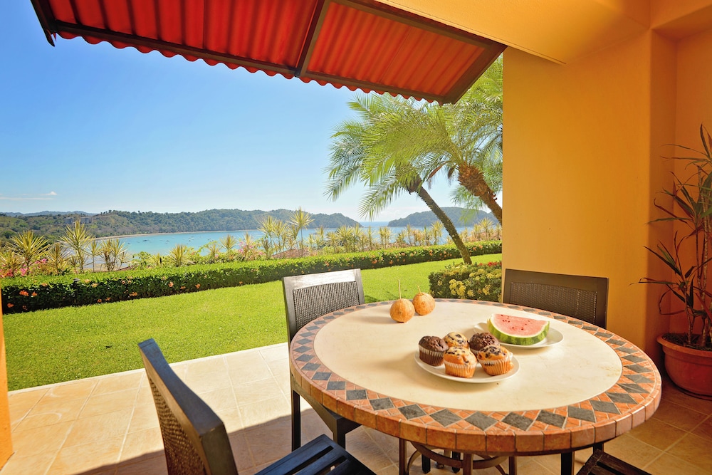Superior Condo, Ocean View photo 2