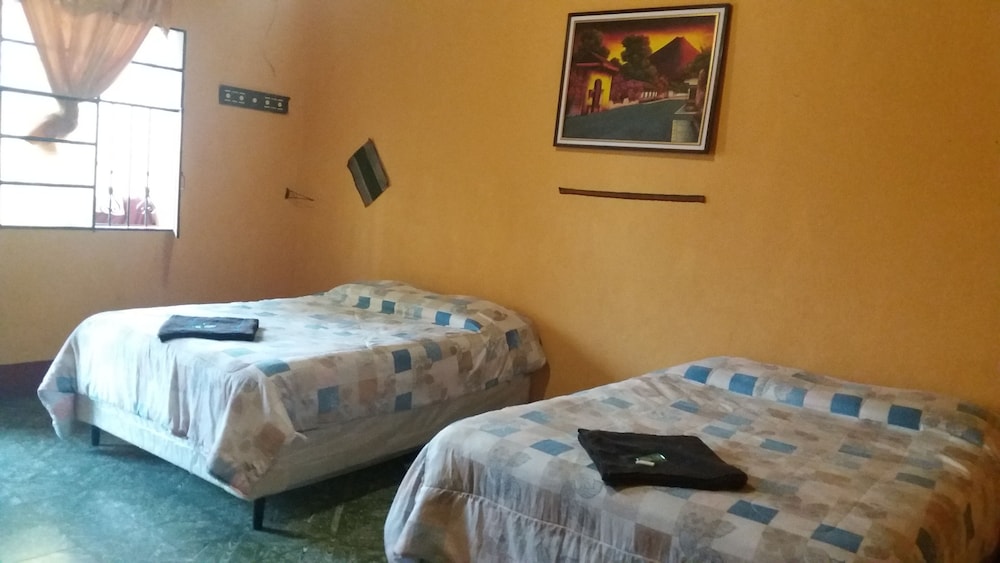 Family Triple Room, Shared Bathroom photo 1