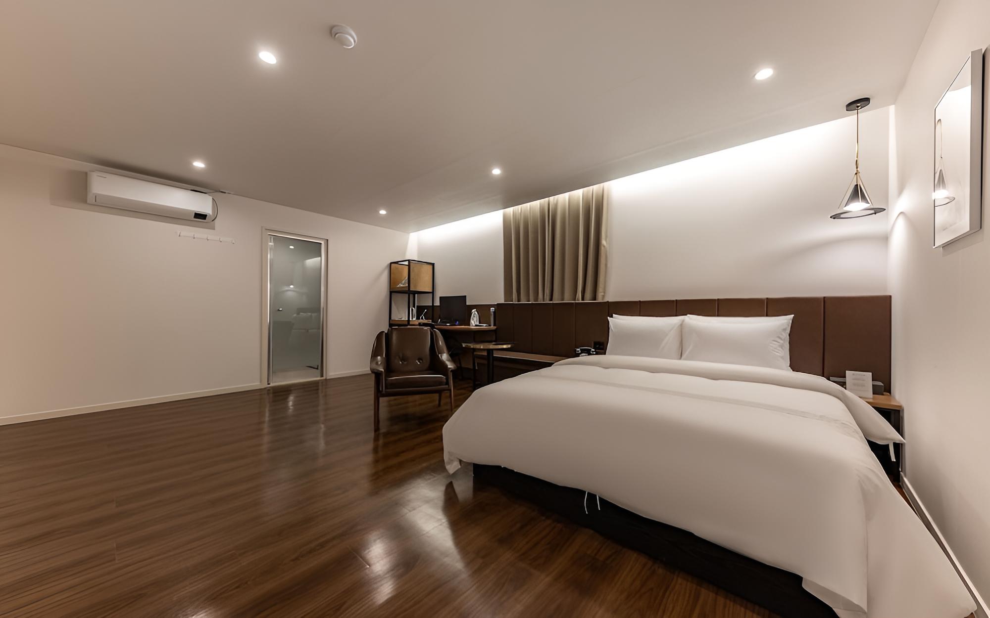 Room (Premium (cancellation not possible 3 ) - Photo 3