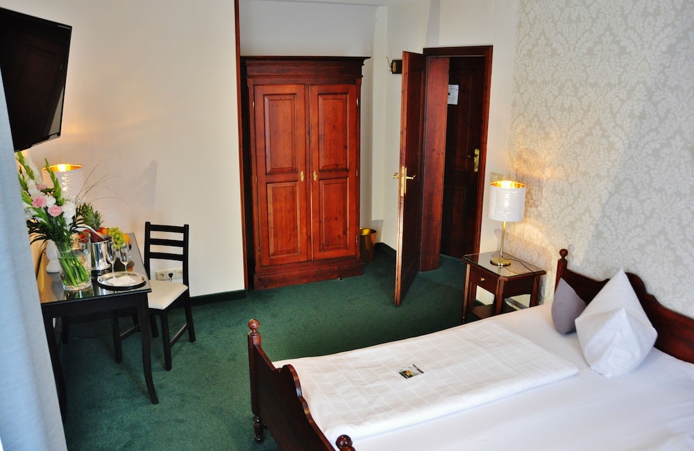 Grand Double or Twin Room photo 1