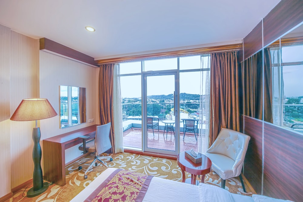 Grand Suite photo 2