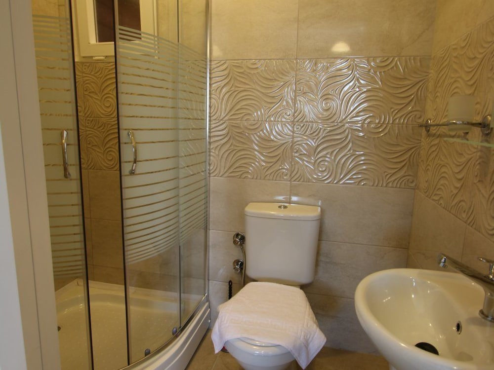 Villa, 5 Bedrooms photo 2