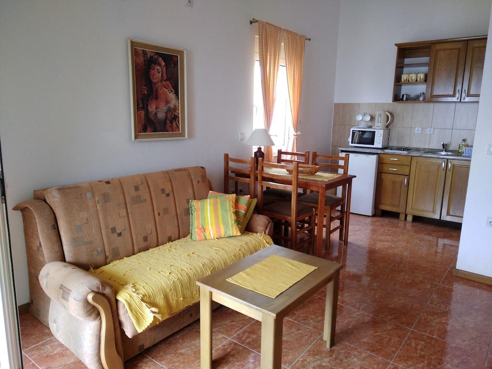 Family Apartment, Balcony, Sea View photo 1