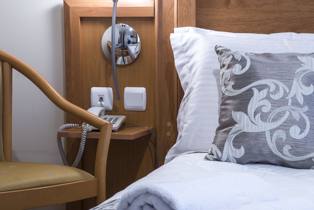 Standard Single Room photo 2