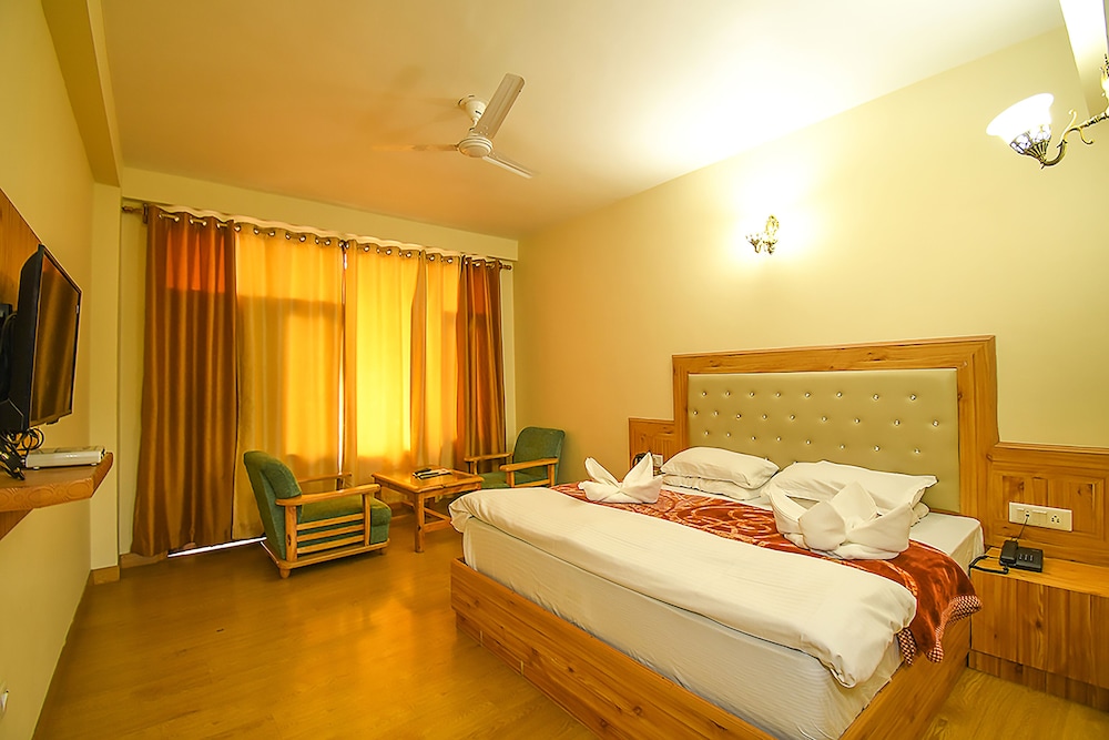 Deluxe Room - Photo 4