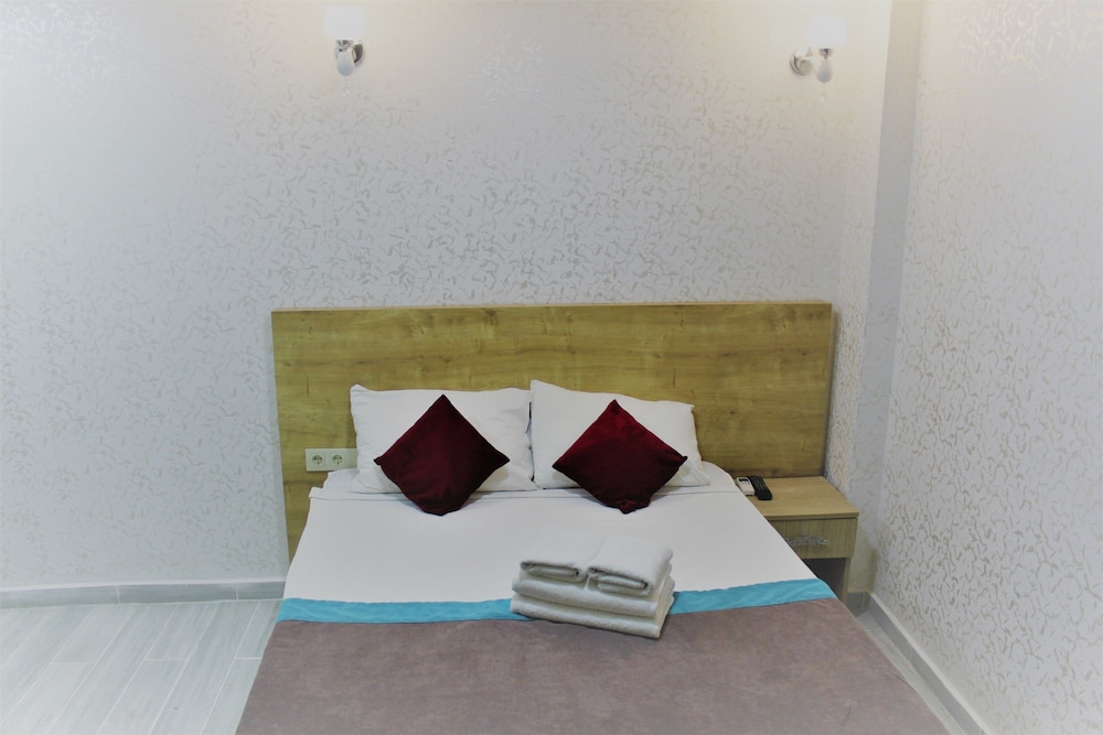 Economy Room photo 3
