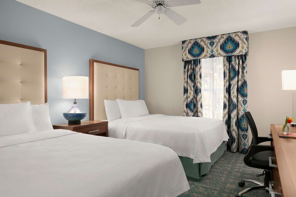 Suite, 2 Queen Beds, Non Smoking - Photo 3