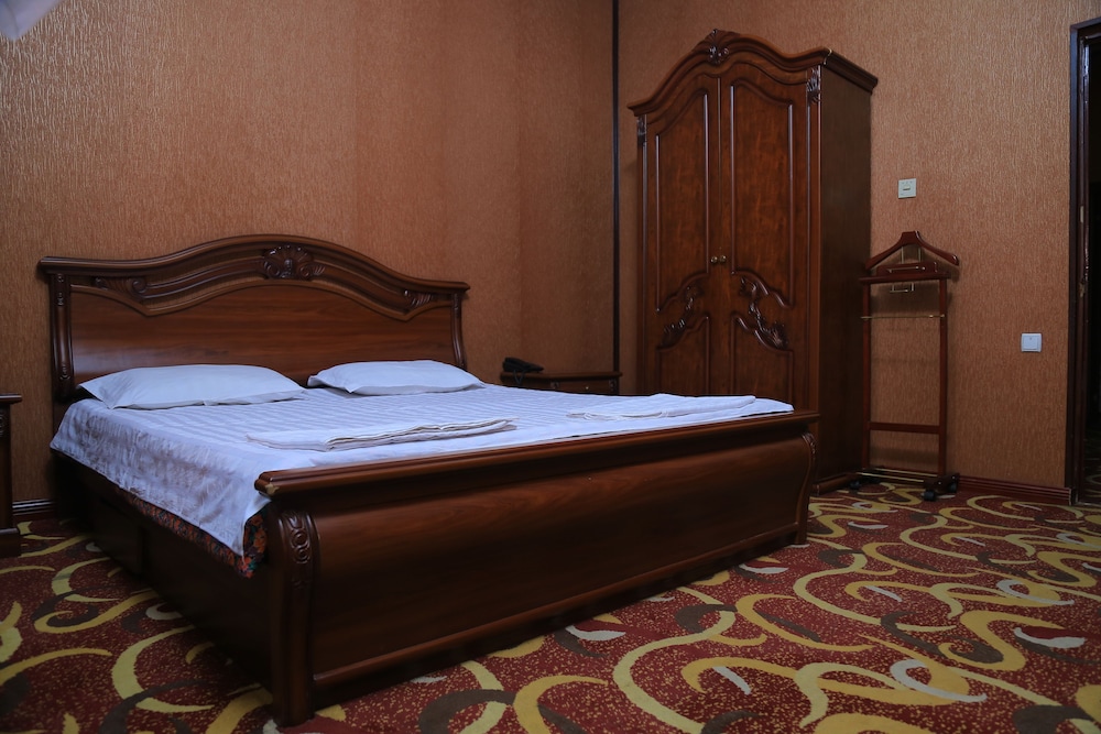 Superior Double or Twin Room photo 2