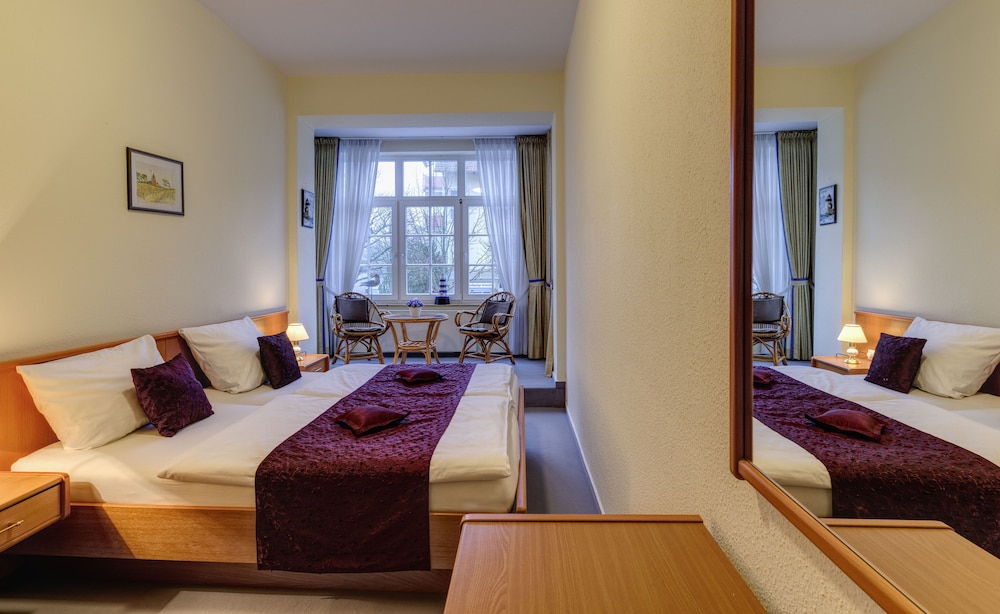Family Condo, 1 Bedroom, Non Smoking, Beachfront photo 1