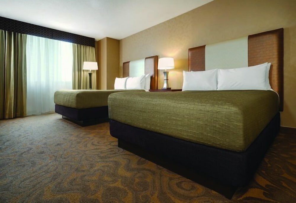 Casino Tower Double Queen Room - Photo 1