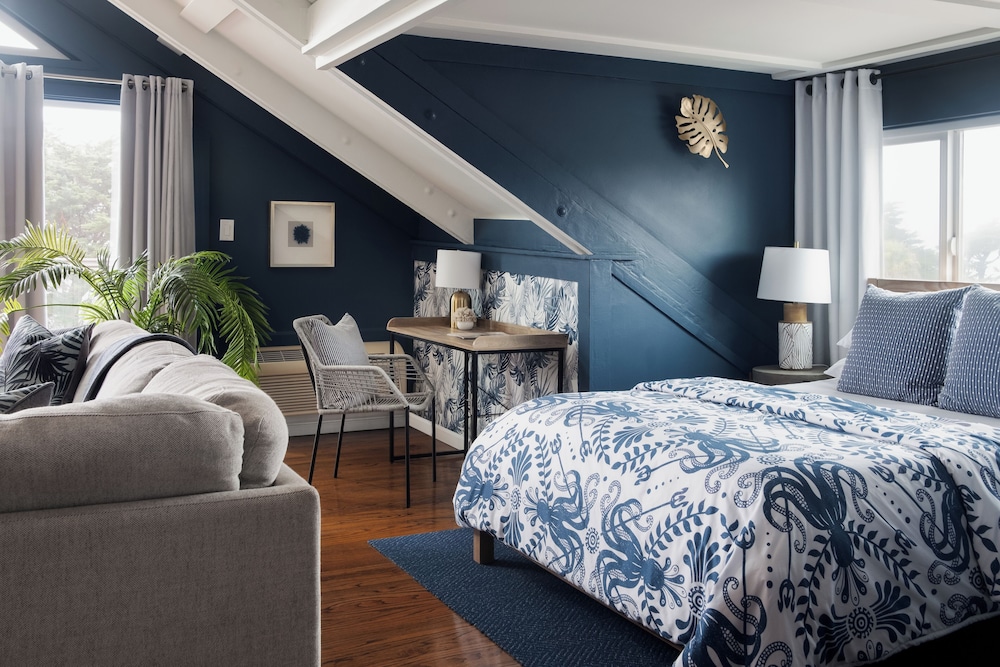Penthouse, 1 Queen Bed, Ocean View photo 2