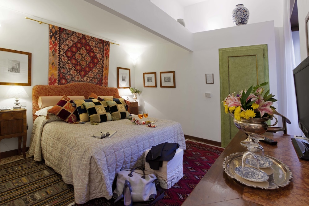 Deluxe Double Room photo 3