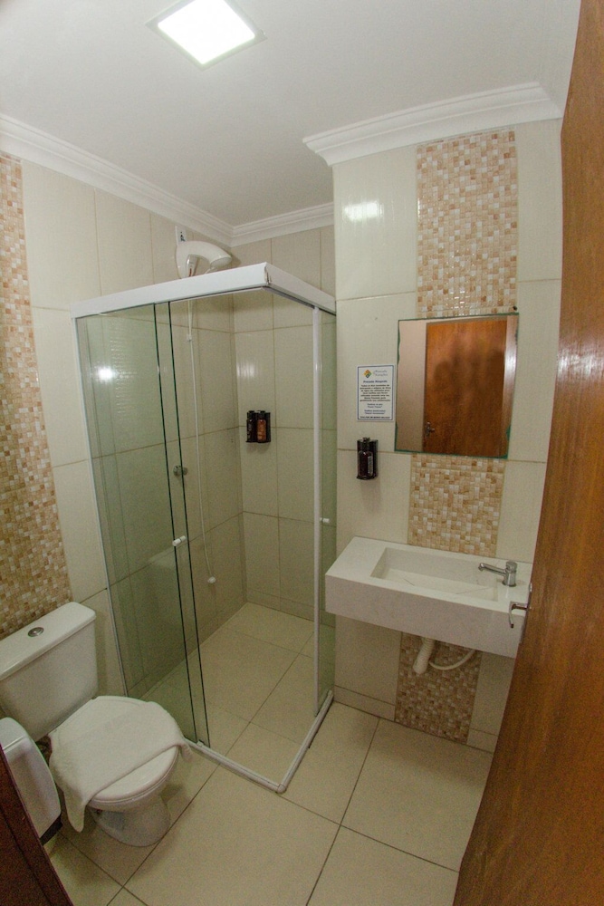 Standard Quadruple Room - Photo 4