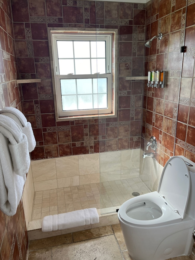 Cottage, Multiple Beds, Kitchen, Garden View photo 2
