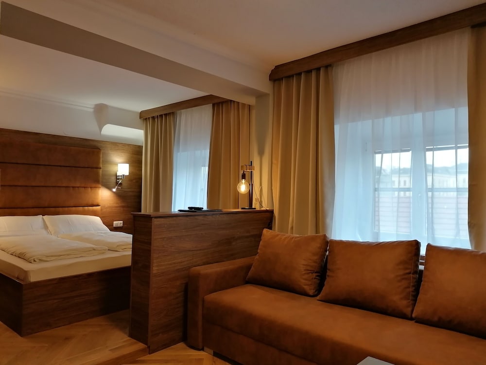 Deluxe Studio Suite (Top 32) photo 1
