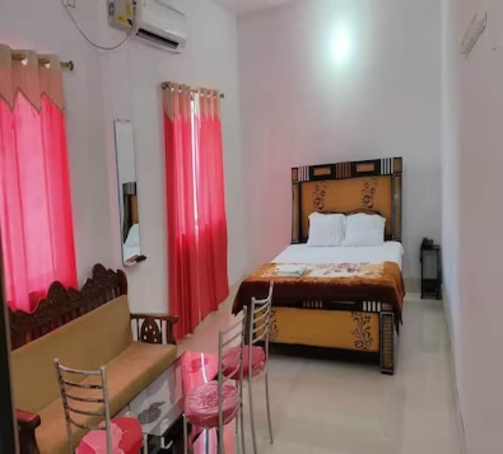 Standard Double Room, City View - Photo 5