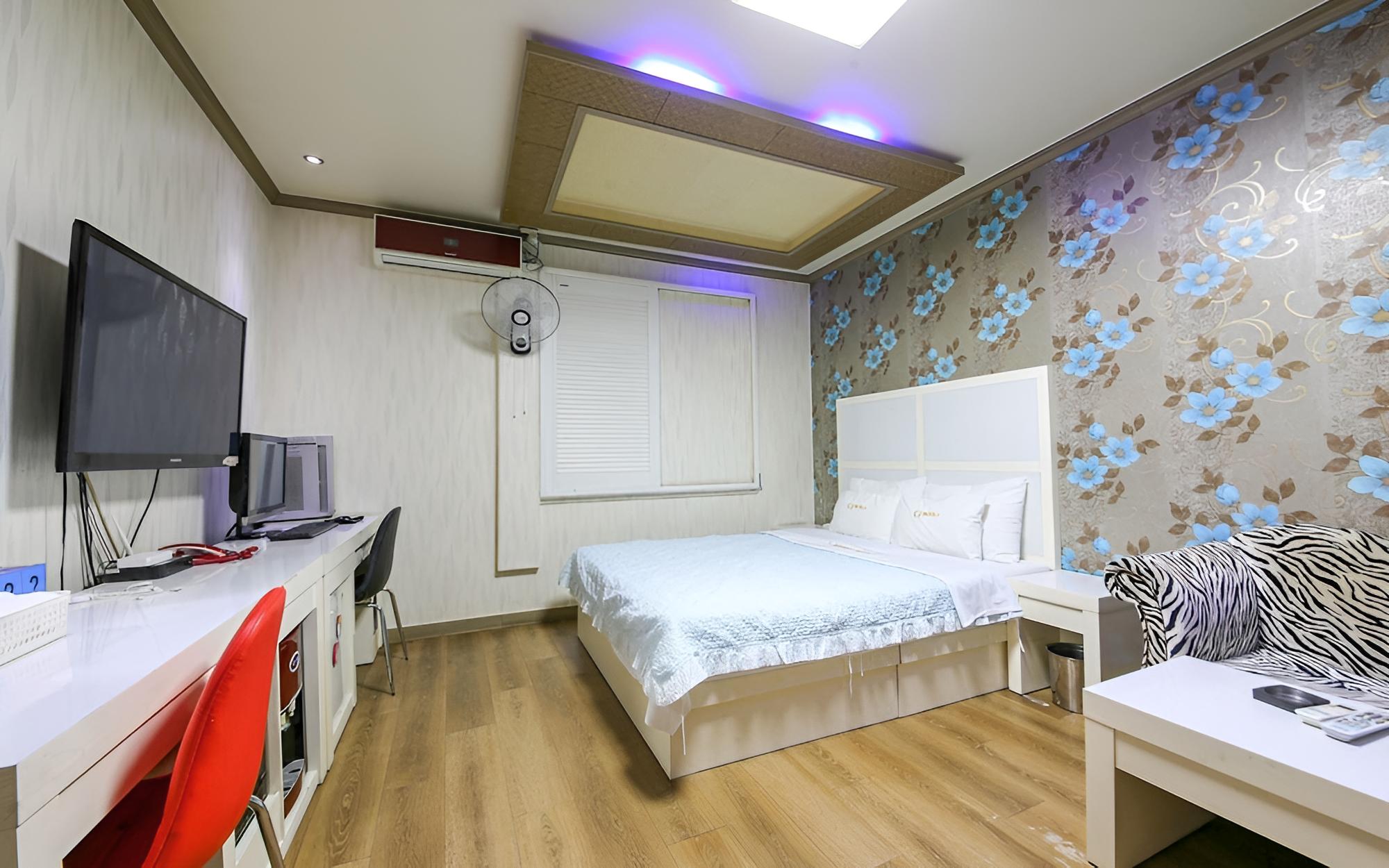 Room (Standard Room)