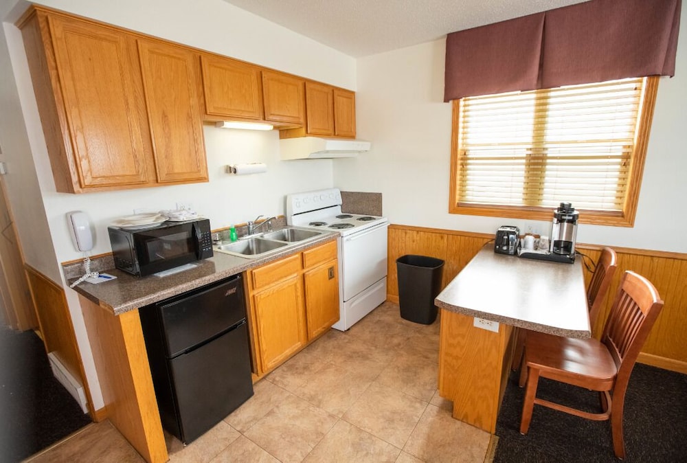 Grand Chalet, 1 Queen Bed, Accessible, Smoking photo 2