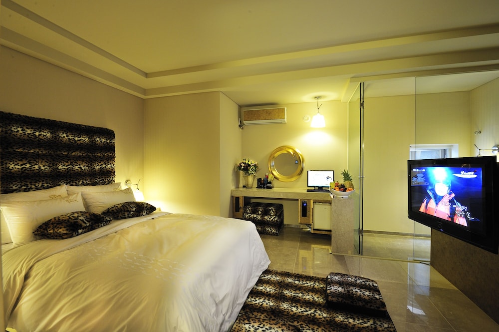 Deluxe Double Room photo 2