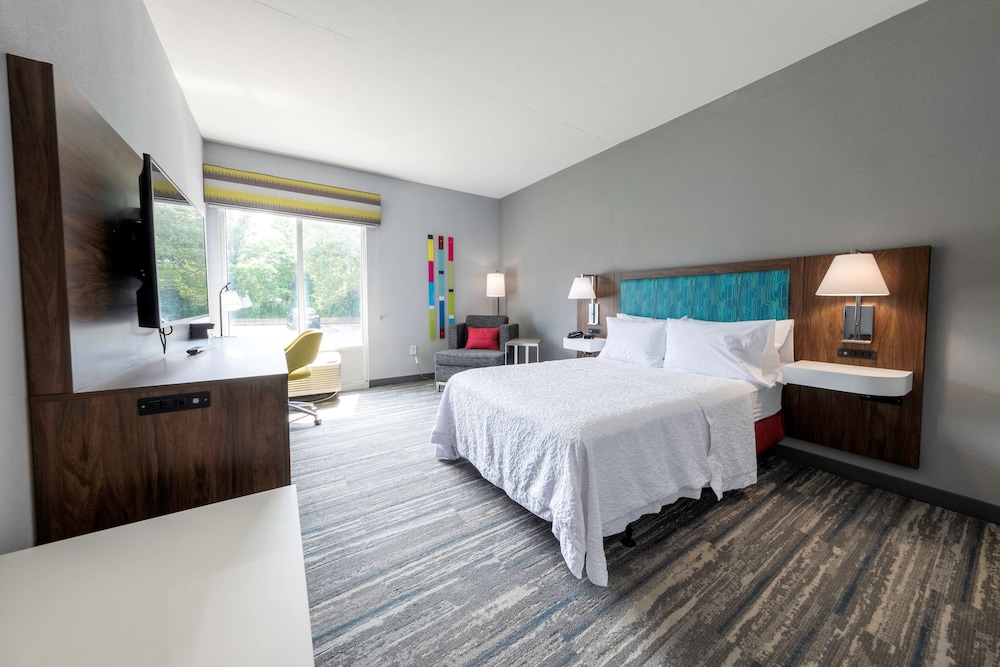 Room, 1 Queen Bed, Accessible - Photo 7