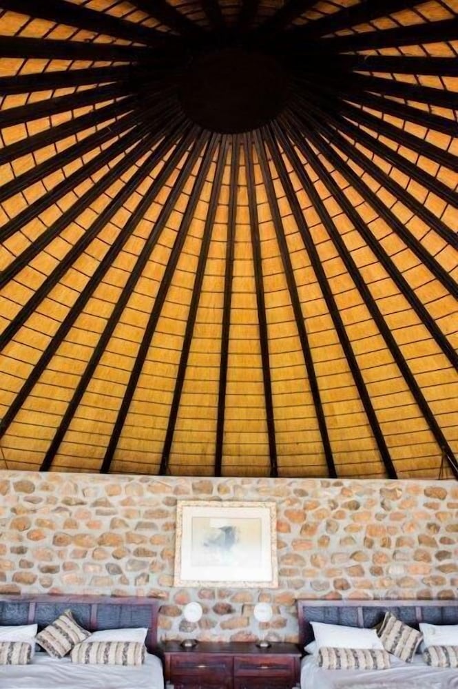 Villa photo 2