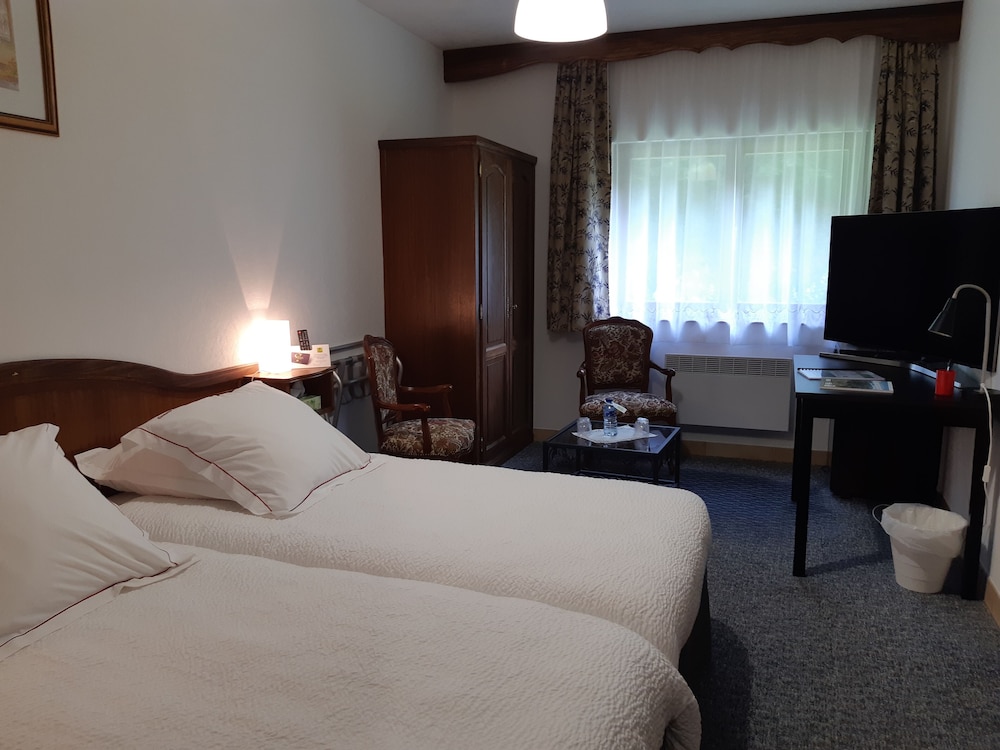 Superior Double or Twin Room photo 2