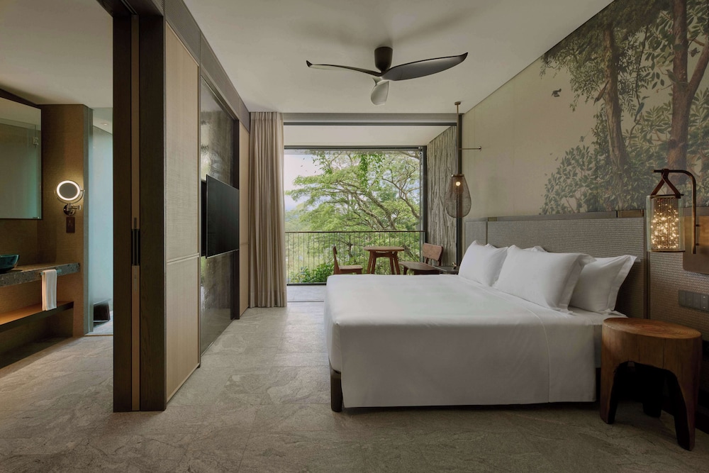 Family Room (Retreat)