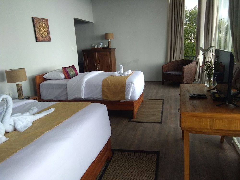 Triple Room, Sea View - Photo 4