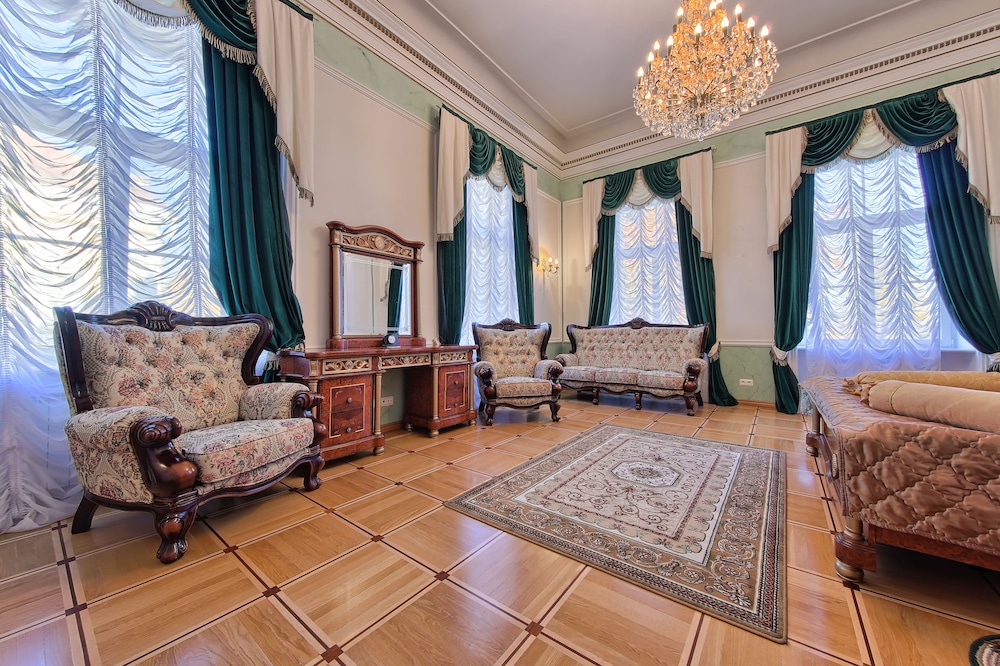 Premier Suite, 1 King Bed, Park View (Green) photo 3