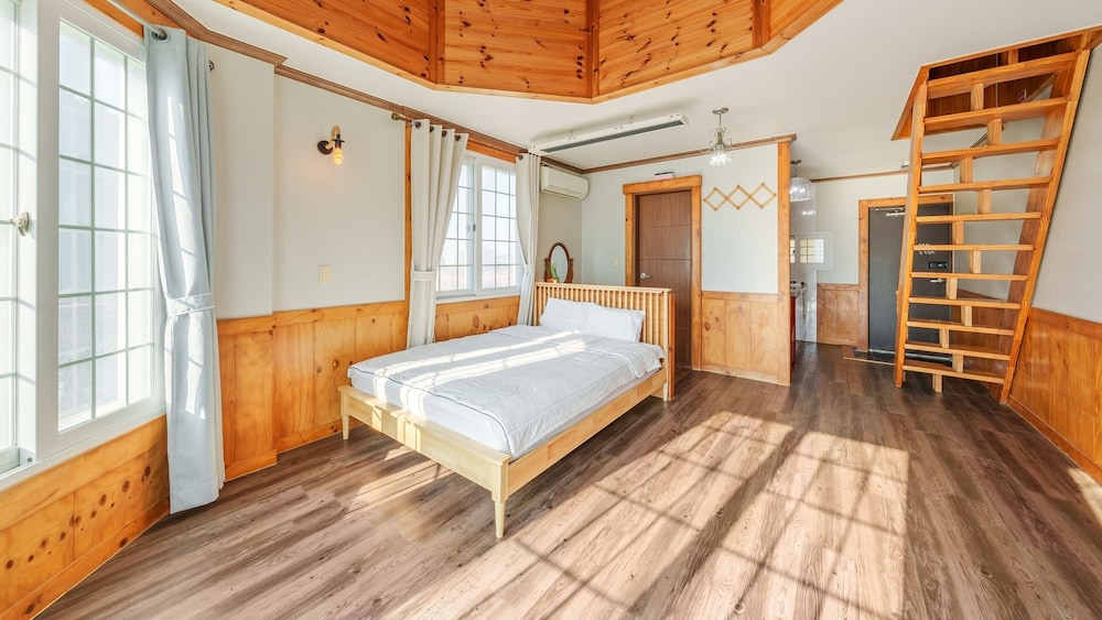 Basic Room, 1 Bedroom (room 301(No Pet))