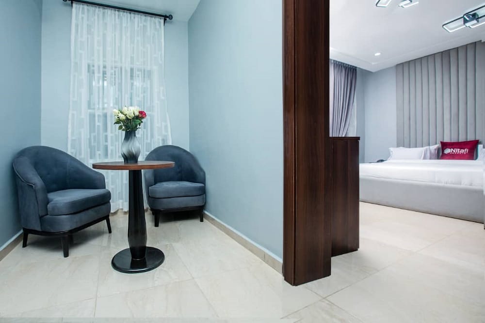 Luxury Suite photo 2
