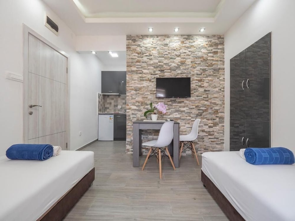 Basic Twin Room