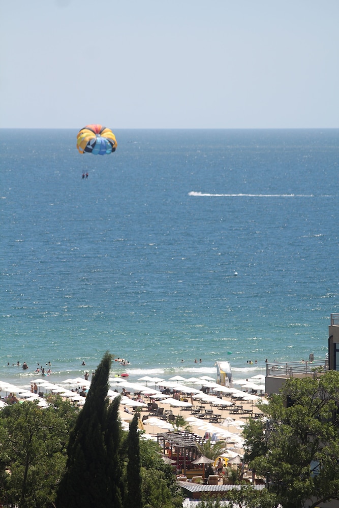 Deluxe Room, Sea View (2 Adults + 1 Child)