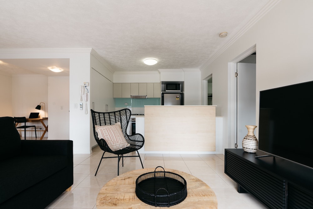Apartment, 2 Bedrooms - Photo 9