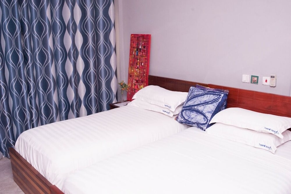 Comfort Suite, 1 Bedroom, Non Smoking, Mountain View photo 2