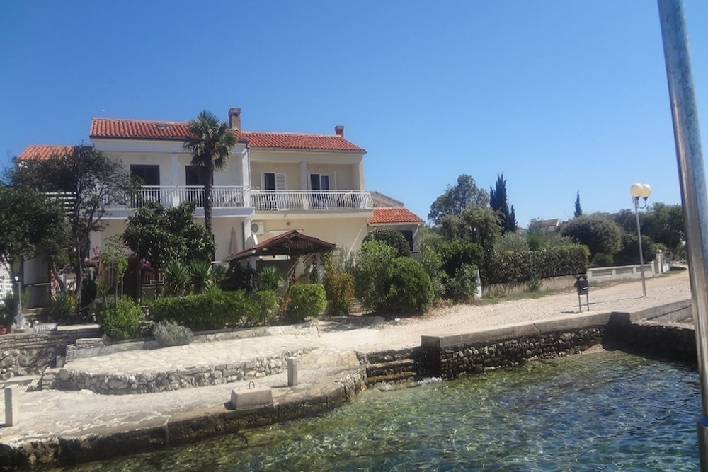 Apartment (Andri - 5 m from the beach - A1(4+1))