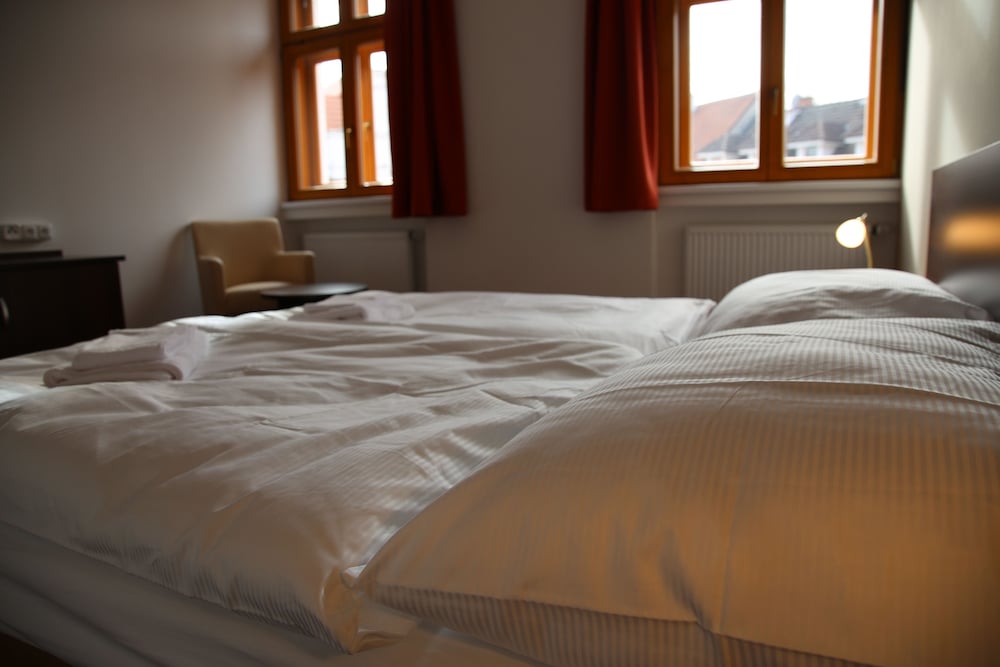 Standard Double Room (No Extra Bed) photo 3