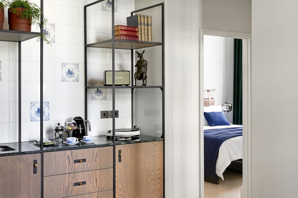 Suite, Multiple Beds, City View photo 2