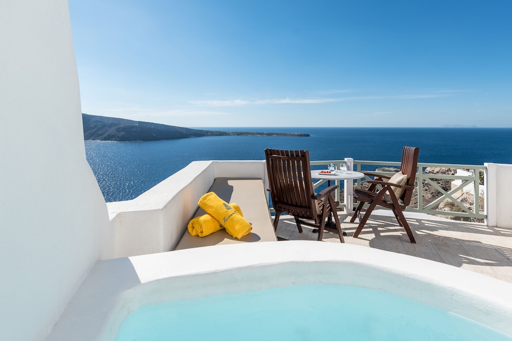 Studio, Jetted Tub (Caldera View) - Photo 4