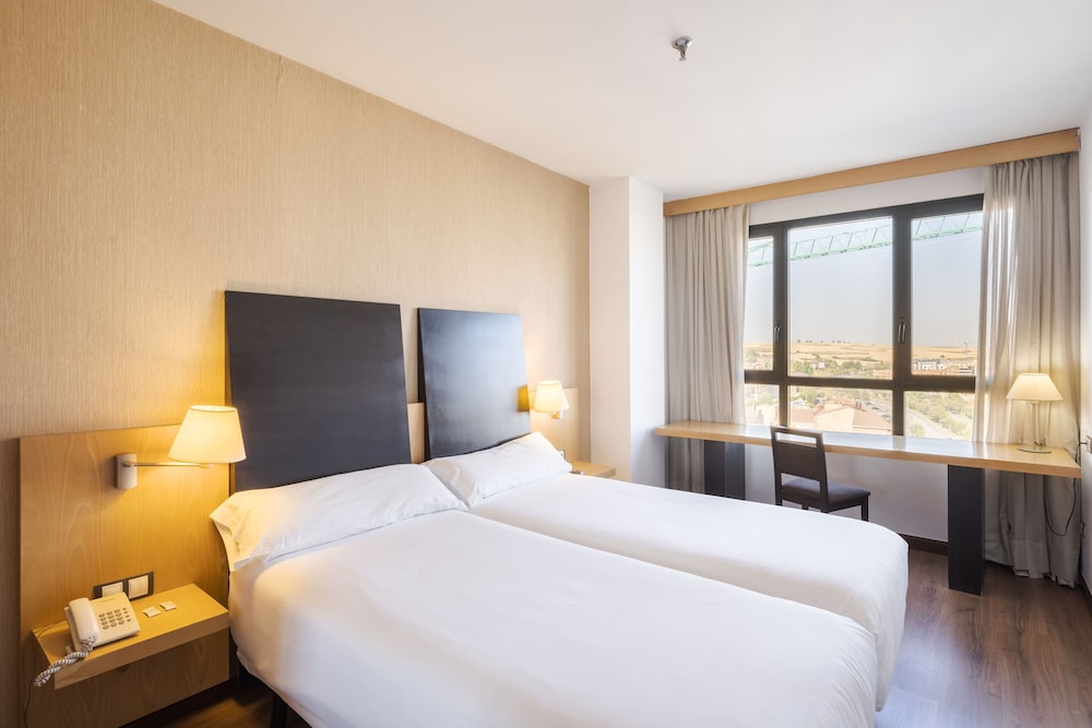 Twin Room (Cathedral View) photo 2