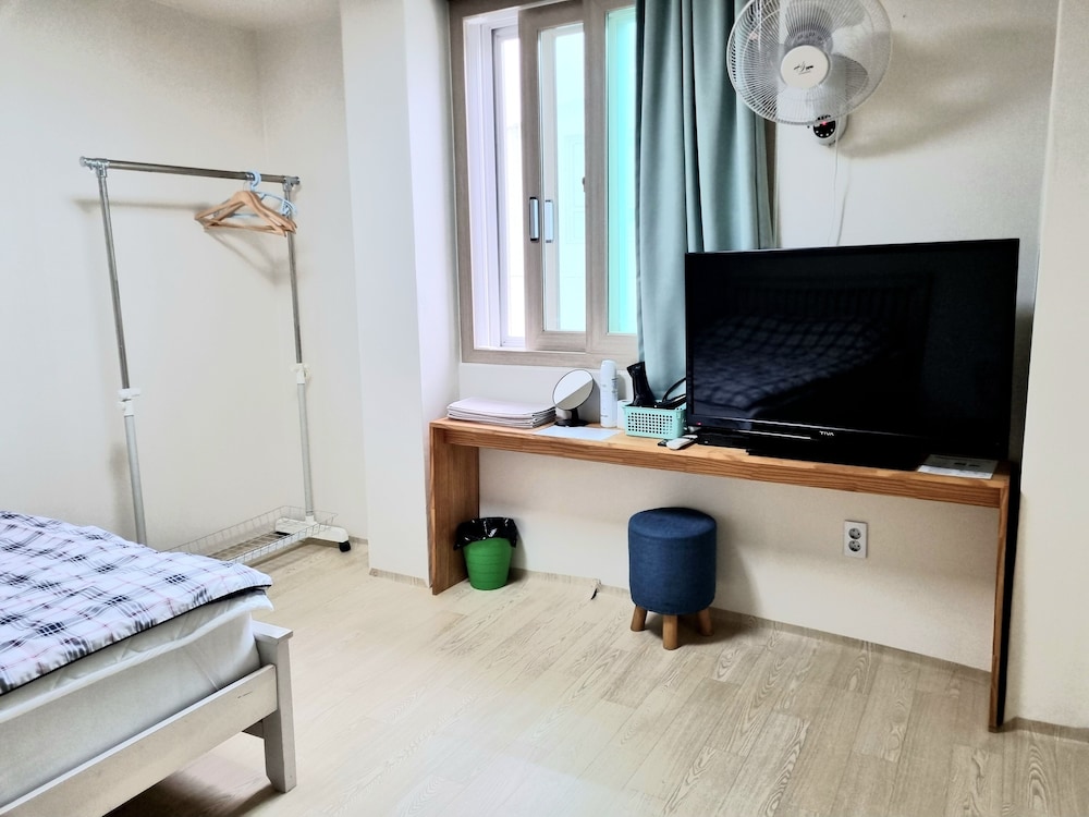 Basic Room - Photo 3