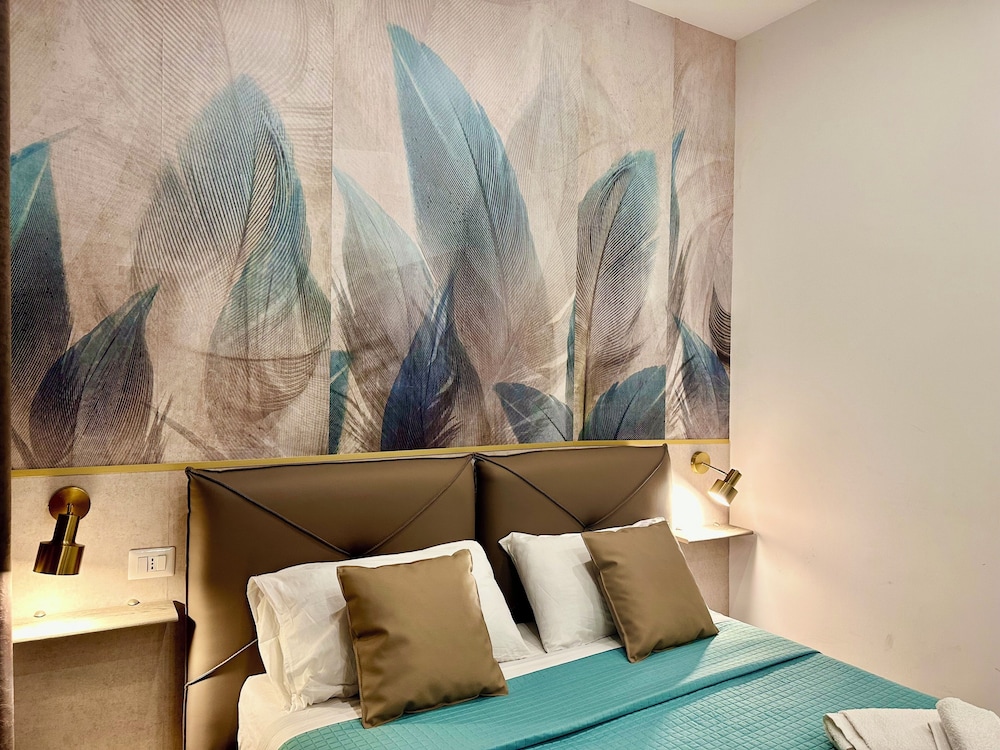 Deluxe Room, City View