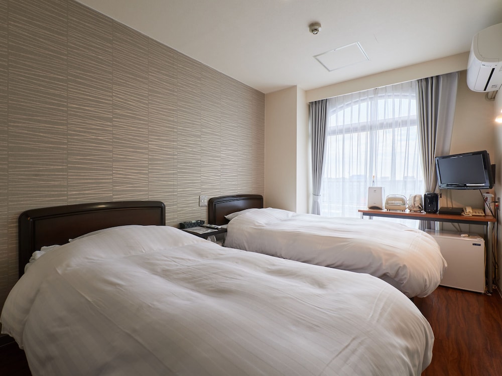 Twin Room, Non Smoking - Photo 1