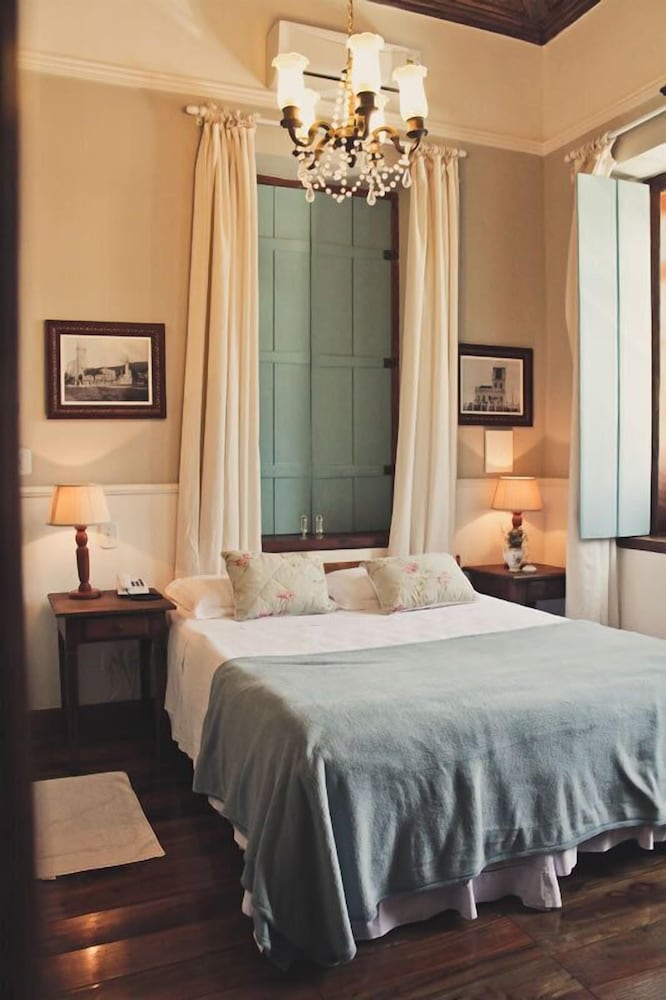 Deluxe Double or Twin Room photo 2