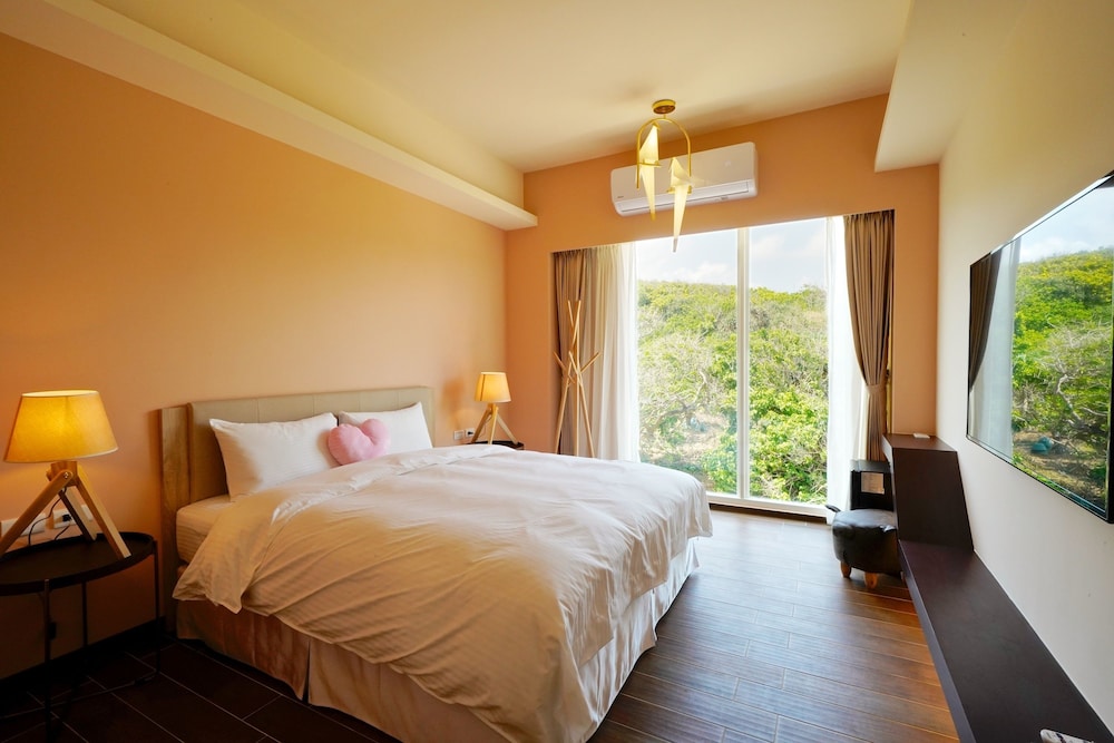 Elite Double Room, Mountain View - Photo 1