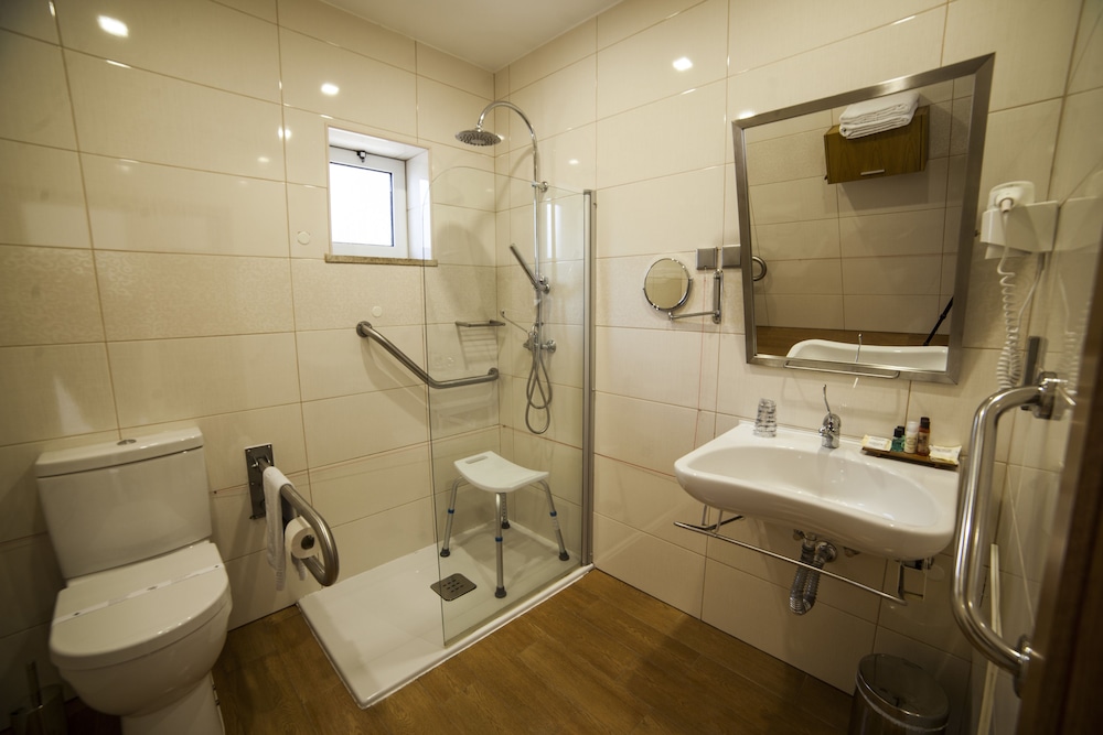 Panoramic Twin Room, Accessible, River View photo 2
