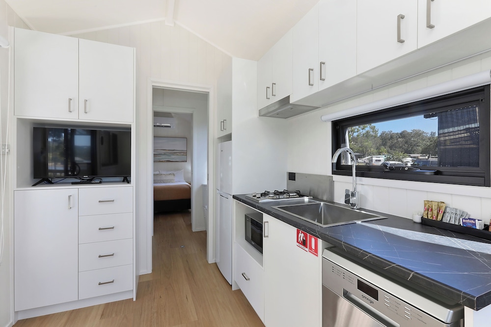 Tiny Home - Sleeps 2 - Dog Friendly photo 3