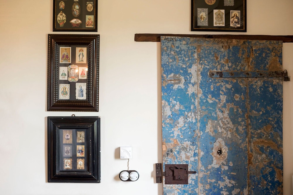 Luxury House photo 2