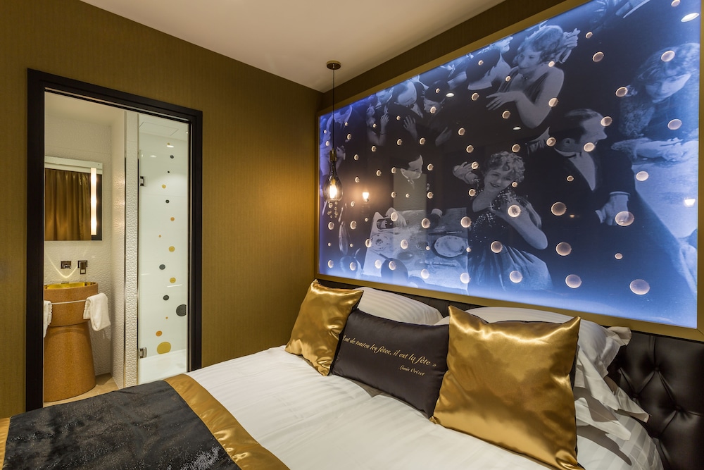 Deluxe Triple Room photo 3